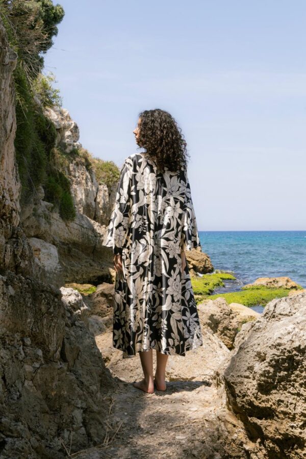 Lotus Kimono - Image 2